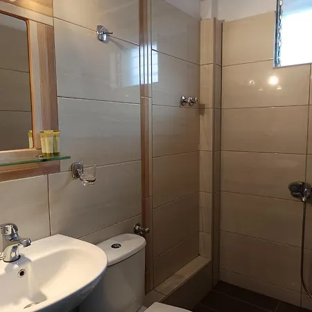 Olga 3* Олимпиаки-Акти